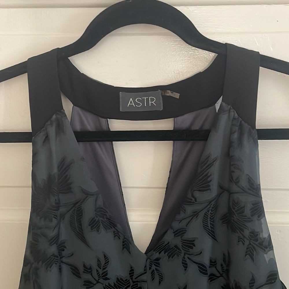 ASTR COCKTAIL DRESS - Picture 2 of 4